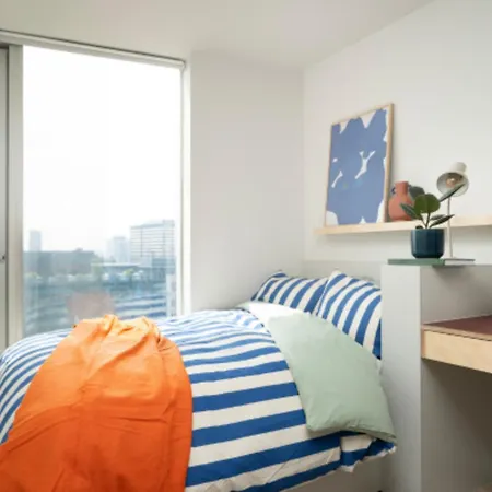 Student Only, Ensuite Scape
