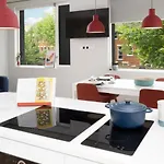 Student Only, Ensuite Scape